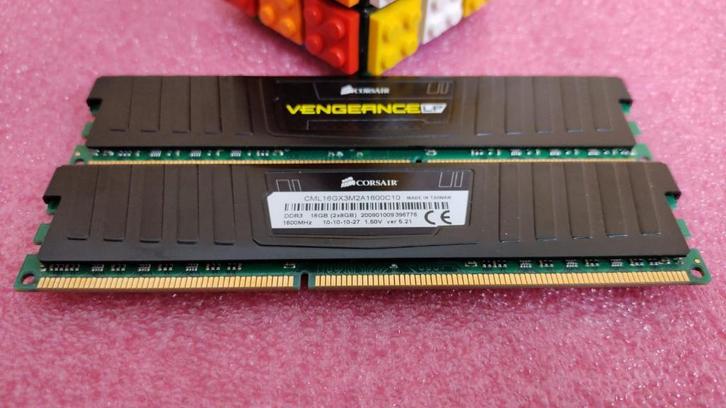 Corsair Vengeance LP CML16GX3M2A1600C10 DDR3 Geheugen, Computers en Software, RAM geheugen, Zo goed als nieuw, Desktop, 16 GB