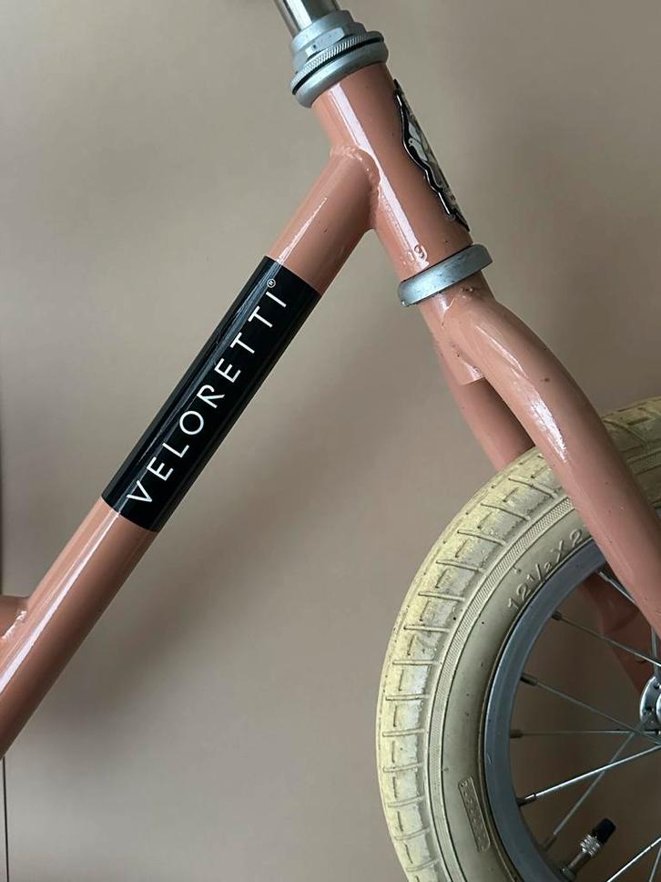Veloretti Loopfiets Roze - Goede Staat, Kinderen en Baby's, Speelgoed | Buiten | Voertuigen en Loopfietsen, Gebruikt, Loopfiets