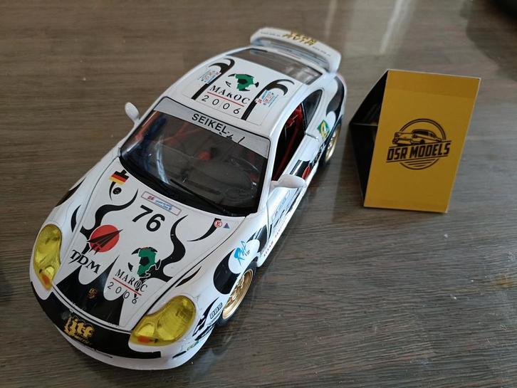 1:18 Porsche 911 Carrera GT3R, Hobby en Vrije tijd, Modelauto's | 1:18, Zo goed als nieuw, Auto, Bburago, Ophalen of Verzenden