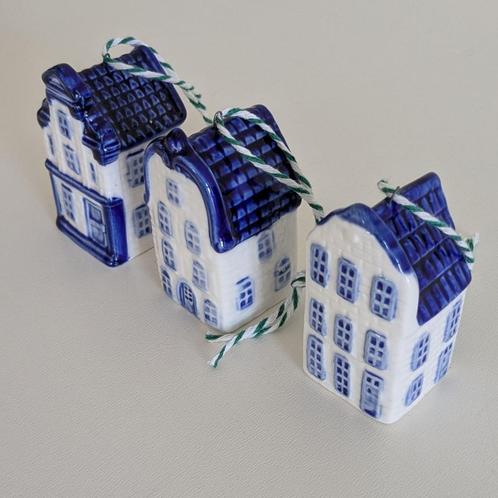 3 x Hangend Delfts Blauw huisje Kerstbal Kerst ornament, Diversen, Kerst, Zo goed als nieuw, Ophalen of Verzenden