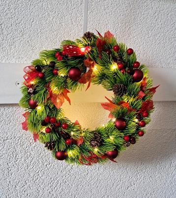 Kerstkrans 25 cm, met lichtjes  beschikbaar voor biedingen