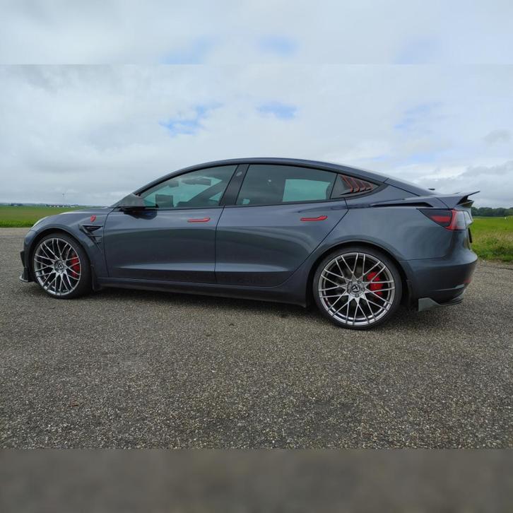 TESLA MODEL 3 ACCESOIRES INTERIEUR EXTERIEUR ELEKTRONICA, Auto diversen, Overige Auto diversen, Ophalen of Verzenden