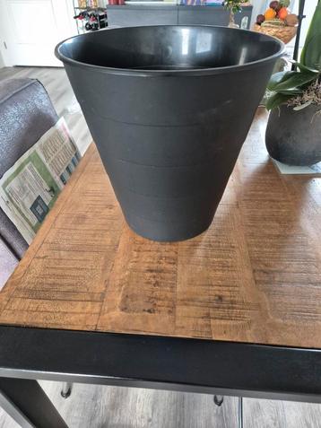 IKEA Prullenbak - Netjes en Praktisch! beschikbaar voor biedingen