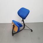 Ergonomische Sta/ knie stoel - blauwe stof, Huis en Inrichting, Bureaus, Ophalen of Verzenden, Zo goed als nieuw