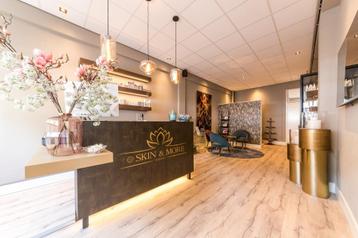 Balie - toonbank voor o.a.schoonheidsalon of winkel beschikbaar voor biedingen