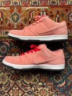 Nike SB Dunk Low Pink pig maat 43, Nieuw, Ophalen of Verzenden, Overige kleuren