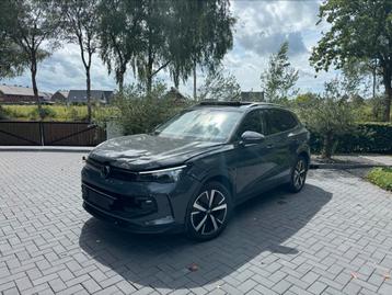 Volkswagen Tiguan 2.0 TDI Panoramadak IQ Light Massage Leer beschikbaar voor biedingen