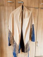 Sjaal met franjes, Kleding | Dames, Mutsen, Sjaals en Handschoenen, Ophalen of Verzenden, Zo goed als nieuw, Maat 46/48 (XL) of groter
