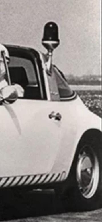 Zwaailamp steun voor een historische Rijkspolitie Porsche beschikbaar voor biedingen