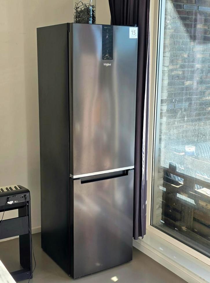 Koelkast met een vriezer - Whirlpool - blacksteel, Witgoed en Apparatuur, Koelkasten en IJskasten, Zo goed als nieuw, Met aparte vriezer