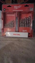 Milwaukee borenset metaal, Ophalen, Nieuw
