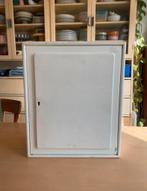 Vintage Metalen Medicijnkastje, Minder dan 50 cm, Gebruikt, Ophalen of Verzenden, Minder dan 100 cm