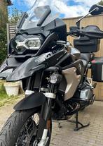 BMW R1250GS Triple Black, slechts 12.460km, BOMVOL!, Motoren, Motoren | BMW, 2 cilinders, Motorrijbewijs A, Handvatverwarming