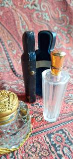 Antiek gemerkt goud met kristal parfum flesje, in foedraal, Goud, Ophalen of Verzenden