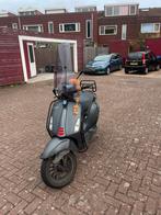 Vespa sprint 2018 matt grey, Fietsen en Brommers, Scooters | Vespa, Ophalen, Gebruikt, Maximaal 45 km/u, Vespa S