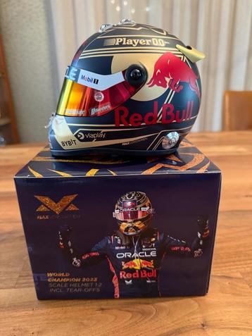 Max Verstappen wereldkampioen helm 2023. Limited Edition beschikbaar voor biedingen