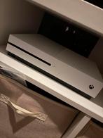 Xbox one s, Spelcomputers en Games, Spelcomputers | Xbox One, Ophalen, Zo goed als nieuw, 500 GB, Met 1 controller