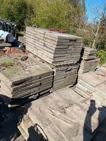 Ca 40 beton tegels 60x40x6 beschikbaar voor biedingen