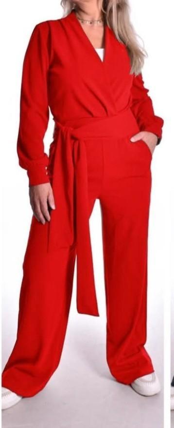 Prachtige rode jumpsuit van made in Italy Maat 42 beschikbaar voor biedingen