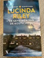 Lucinda Riley - de geheimen van de kostschool *als nieuw *, Ophalen of Verzenden, Zo goed als nieuw, Lucinda Riley