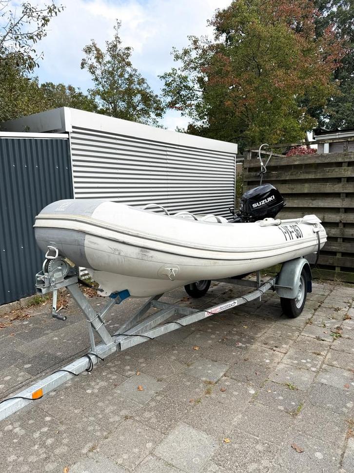 Zodiac 330 RIB 2020 + 20pk Suzuki + trailer, Watersport en Boten, Rubberboten, Zo goed als nieuw, Zodiac, Overige materialen, Minder dan 70 pk