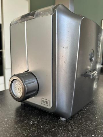 PastaGusto volautomatische pastamachine beschikbaar voor biedingen