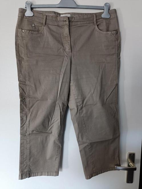Gina pocket Capri broek kakigroen maat 46 z g.a.n., Kleding | Dames, Broeken en Pantalons, Zo goed als nieuw, Maat 46/48 (XL) of groter
