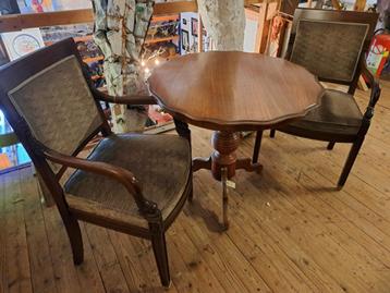 Erg mooie armleuning stoelen met prachtige bekleding 3 stuks beschikbaar voor biedingen