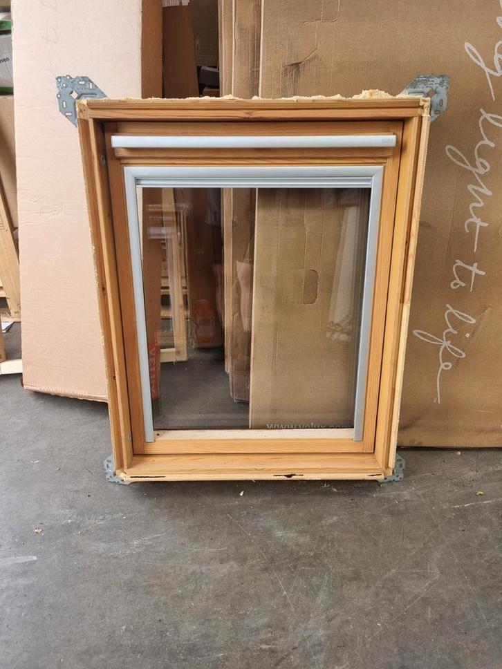 VELUX dakramen GGL/GHL  M04 3059 / 78x98, Doe-het-zelf en Verbouw, Glas en Ramen, Zo goed als nieuw, Dakraam, Minder dan 80 cm