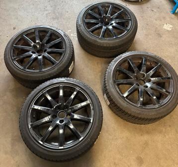 4 stuks Audi TT velgen 18 inch met zwart poedercoat beschikbaar voor biedingen