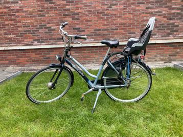 Mooie degelijke 26 inch Gazelle damesfiets met kinderzitje beschikbaar voor biedingen