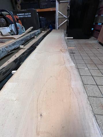 Linden schaaldelen 300 cm lang beschikbaar voor biedingen