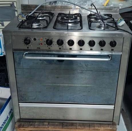 Partij fornuizen werking onbekend. 6 stuks, Witgoed en Apparatuur, Fornuizen, Niet werkend, Vrijstaand, Gas, 5 kookzones of meer