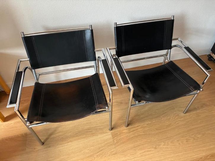2 stoelen Gelderland, Huis en Inrichting, Stoelen, Gebruikt, Twee, Leer, Metaal, Zwart, Ophalen