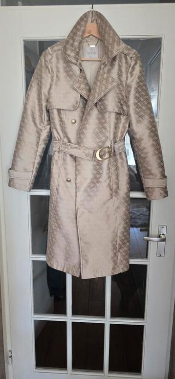 Guess dames jas beschikbaar voor biedingen