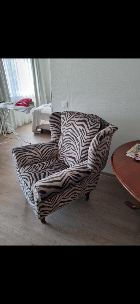Luxe Oorfauteuil met Hocker, Huis en Inrichting, Fauteuils, Zo goed als nieuw, 75 tot 100 cm, Ophalen