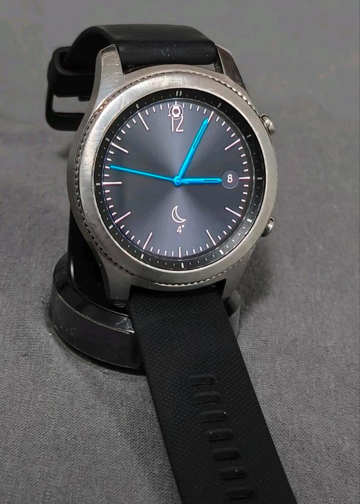 Samsung Gear S3 Classic - Smartwatch, Sieraden, Tassen en Uiterlijk, Smartwatches, Gebruikt, Android, Zilver, Afstand, Calorieverbanding