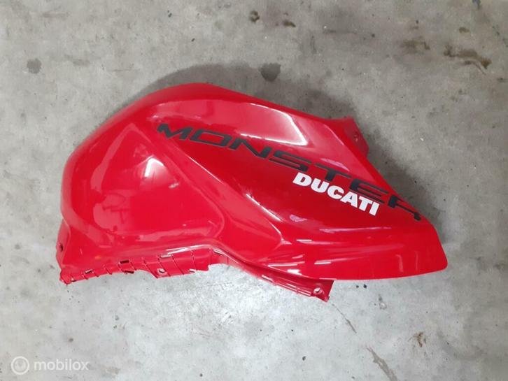 Zijkap origineel tank rechts monster 937 950 plus 480PC262AC, Motoren, Onderdelen | Ducati, Gebruikt, Ophalen of Verzenden