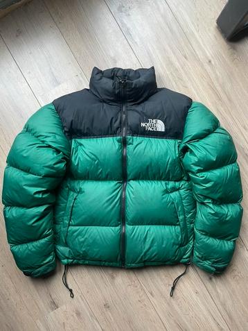 the North face puffer jacket green beschikbaar voor biedingen