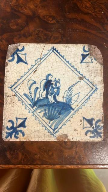 Oud hollandse tegel 13 x 13 x1,5 cm dik Wolf?  beschikbaar voor biedingen