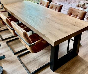 Prachtige eiken+staal eettafel - zwaar - 250x100cm €600 beschikbaar voor biedingen