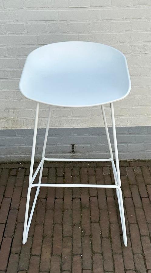 Hay About a Stool barkruk, Huis en Inrichting, Barkrukken, Zo goed als nieuw, Kunststof, 1 kruk, Ophalen