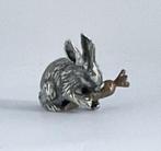 Zilveren miniatuur konijn die een wortel eet ⭐, Antiek en Kunst, Antiek | Goud en Zilver, Verzenden