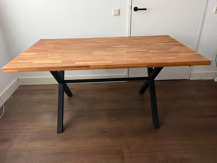 zware  en stevige ( acacia)houten tafel, Huis en Inrichting, Tafels | Eettafels, Zo goed als nieuw, 50 tot 100 cm, 150 tot 200 cm