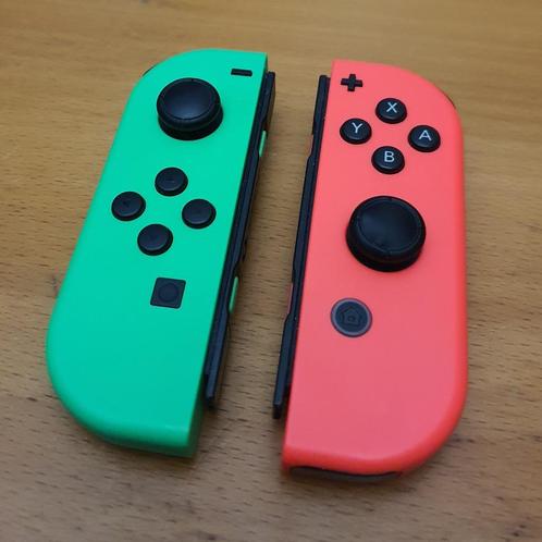 Originele Nintendo Switch Joy-Con Controller, Spelcomputers en Games, Games | Nintendo Switch, Gebruikt, 1 speler, Vanaf 3 jaar