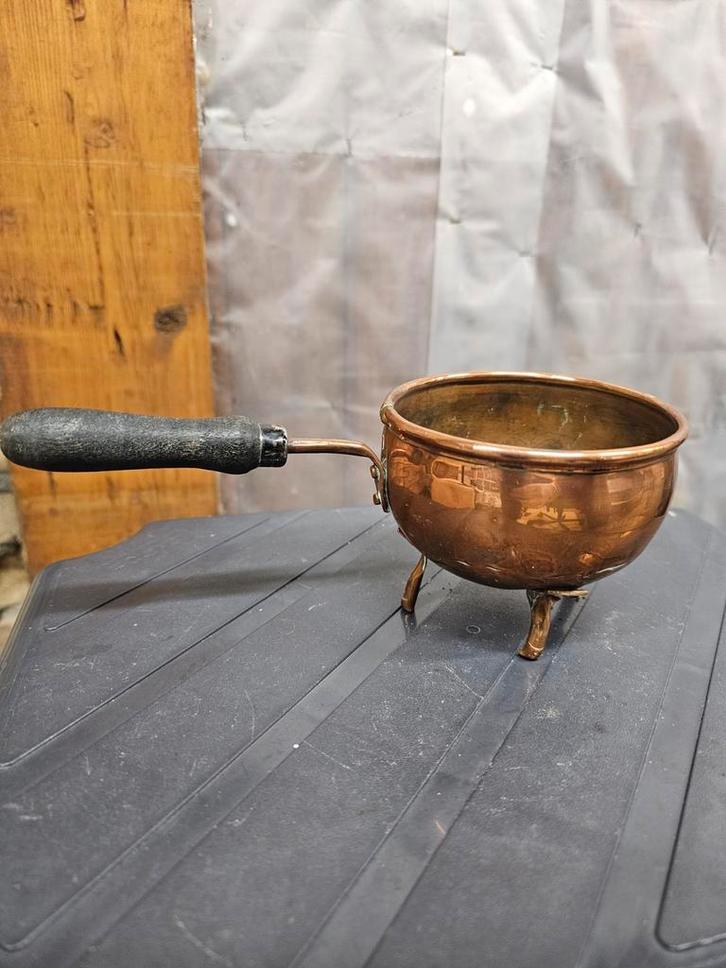 Koperen pannetje met houten handvat, Antiek en Kunst, Antiek | Koper en Brons, Koper, Ophalen of Verzenden