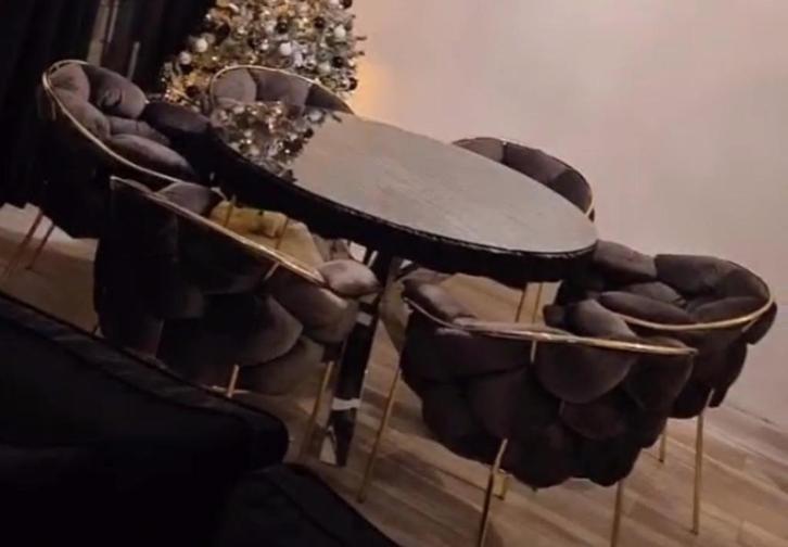 Eettafel + 6 Eetstoelen, Huis en Inrichting, Complete eetkamers, Gebruikt, 4 tot 6 stoelen, Ophalen