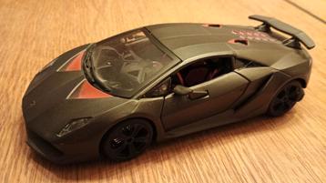 Lamborghini Sesto Elemento 1:24 (Bburago) beschikbaar voor biedingen