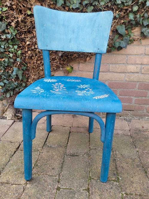 Gerestyled Thonet stoeltje, Kinderen en Baby's, Kinderkamer | Tafels en Stoelen, Zo goed als nieuw, Stoel(en), Ophalen
