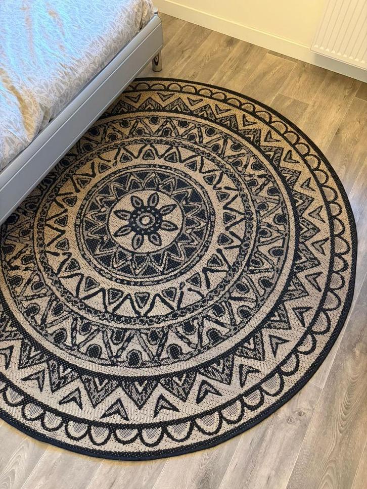 Vloerkleed Otis (Leen Bakker), Huis en Inrichting, Stoffering | Tapijten en Kleden, Zo goed als nieuw, 200 cm of meer, 200 cm of meer